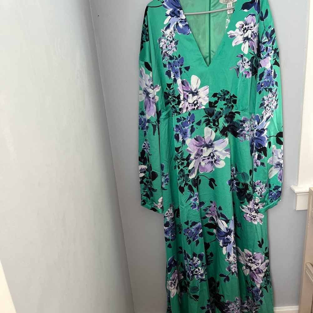 Green V-Neck Long Sleeve Sundress for Cocktail Events